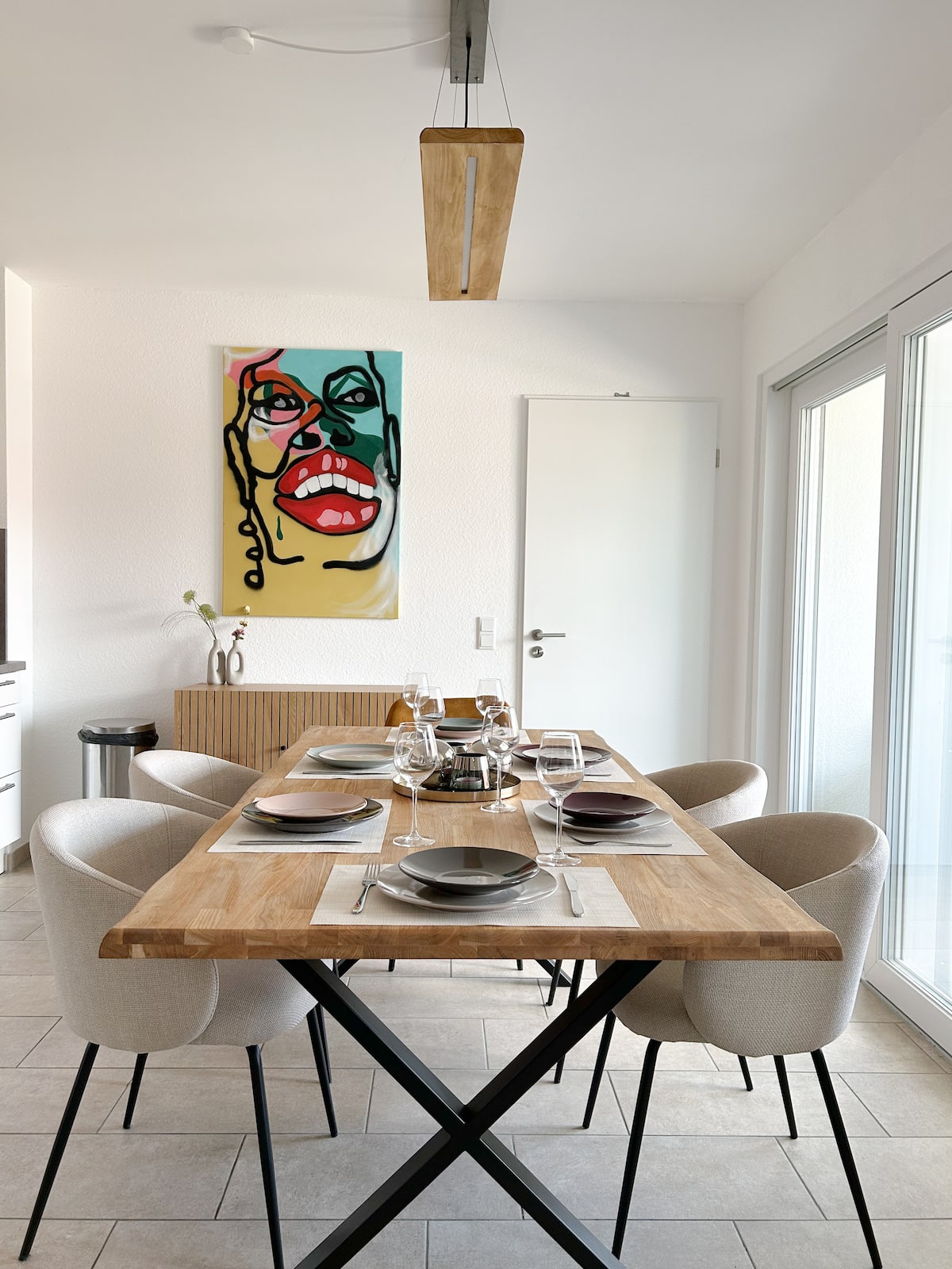 Helle BHH Living Ferienwohnung in Ahaus mit Wohn- und Essbereich